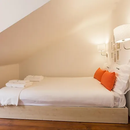 Flh Bairro Alto Low Cost Rooftop Lisbona