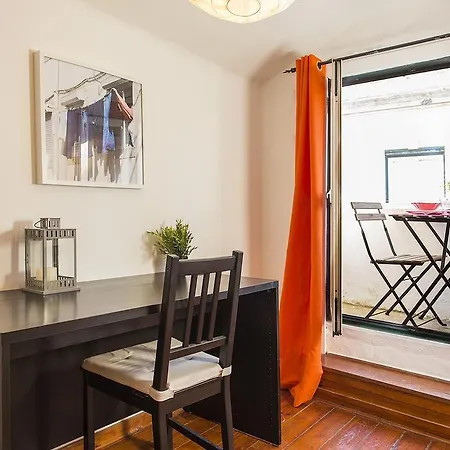 Flh Bairro Alto Low Cost Rooftop Appartamento Lisbona